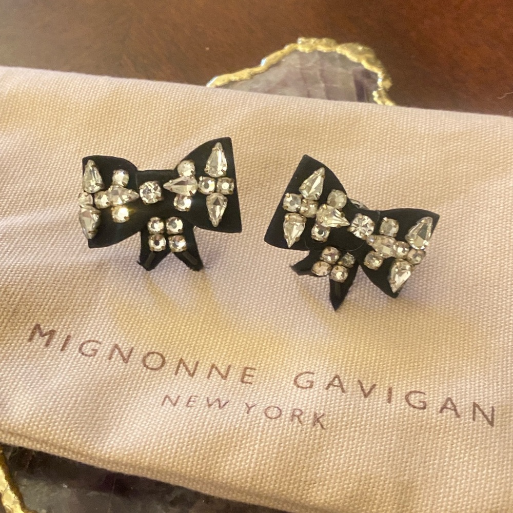 🎀♥️Mignonne Gavigan Crystal Bow Earrings!♥️🎀
